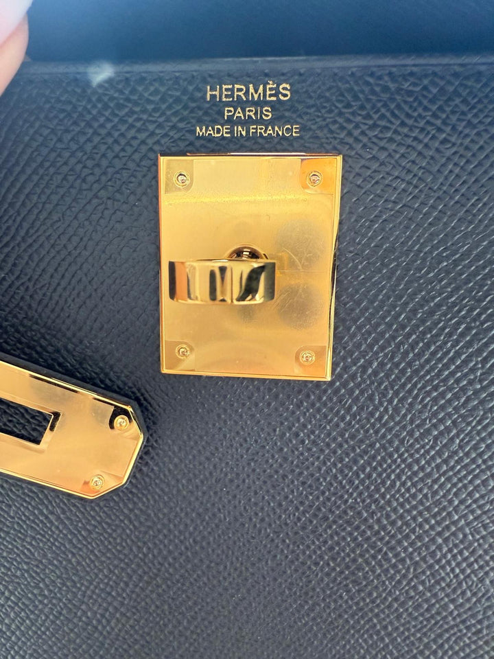 Hermès Kelly 28 Black Sellier Epsom Leather GHW Stamp B 2023 Kept unused Box fresh