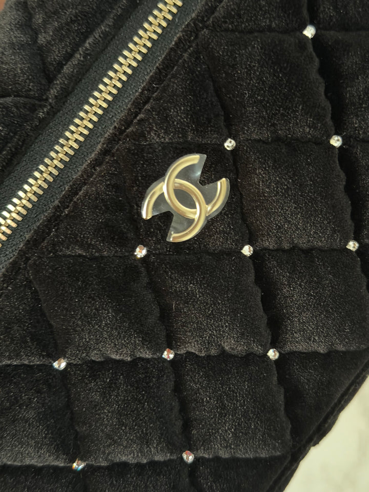 CHANEL 25K 2025 Black Velvet Diamanté Long Vanity with Detachable chain LGHW