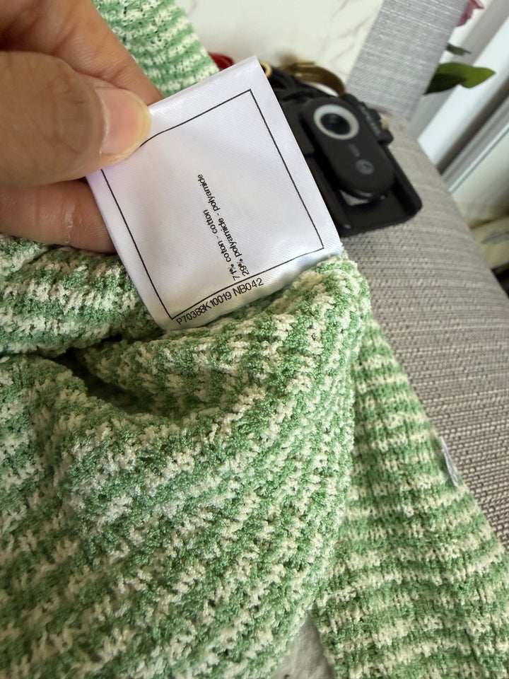 CHANEL 21C Green and White Knitted Cardigan size EU 34 2021