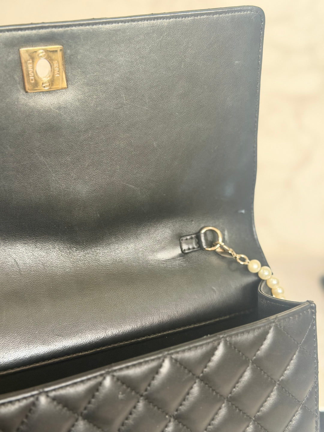 CHANEL series 23 Black Lambskin Quilted LGHW Fantasy Pearls Flap Bag 2017