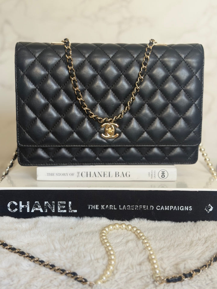 CHANEL series 23 Black Lambskin Quilted LGHW Fantasy Pearls Flap Bag 2017