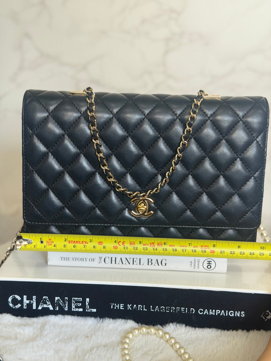 CHANEL series 23 Black Lambskin Quilted LGHW Fantasy Pearls Flap Bag 2017