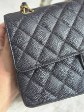 Load image into Gallery viewer, Chanel series 20 2015 Black Caviar GHW 11.12 Timeless ML Medium Classic Double Flap Bag
