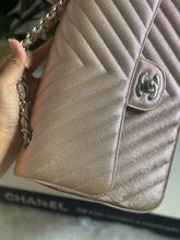 Load image into Gallery viewer, Chanel series 24 17B 2017 Fall/Winter collection Rose Gold Chevron Caviar Medium ML Timeless Classic Double Flap Bag with SHW
