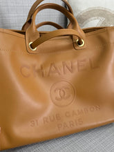 Load image into Gallery viewer, Chanel series 31 21S 2021 Spring/Summer collection Caramel Calf skin aged GHW Medium/Large Deauville Tote Bag with Top handle
