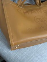 Load image into Gallery viewer, Chanel series 31 21S 2021 Spring/Summer collection Caramel Calf skin aged GHW Medium/Large Deauville Tote Bag with Top handle
