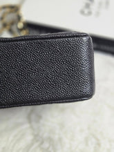 Load image into Gallery viewer, Chanel series 20 2015 Black Caviar GHW 11.12 Timeless ML Medium Classic Double Flap Bag
