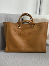 Load image into Gallery viewer, Chanel series 31 21S 2021 Spring/Summer collection Caramel Calf skin aged GHW Medium/Large Deauville Tote Bag with Top handle

