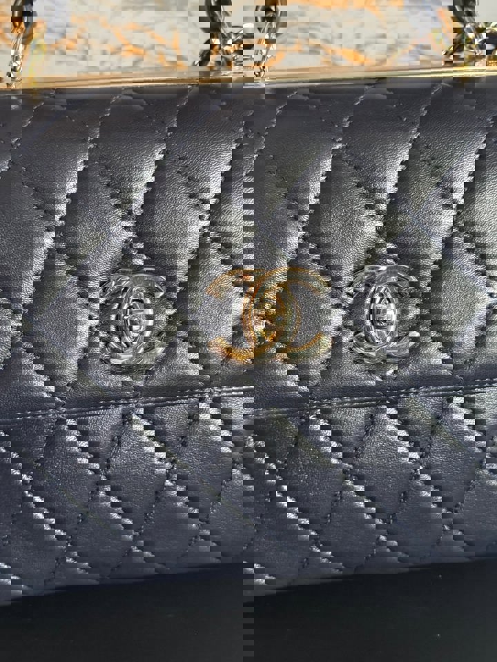 Chanel series 28 2018/2019 Navy Lambskin Champagne GHW Trendy CC Flap Bag size Small with Detachable Strap