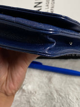 Load image into Gallery viewer, Chanel series 24 17B 2017 Fall/Winter Collection Navy Caviar SHW Classic Wallet on chain (WOC)
