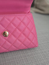 Load image into Gallery viewer, Chanel series 31 21P 2021 Pre Spring/Summer Collection Pink Caviar Coco Handle Flap Bag with Top Handle and Detachable Strap size Small
