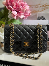 Load image into Gallery viewer, Chanel series 1 (circa 1989-1991) Black Lambskin 24K GHW Small Classic Double Flap Vintage Bag
