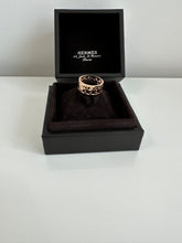 Load image into Gallery viewer, Hermes Chaine d&#39;ancre Divine ring, small model- Rose gold
