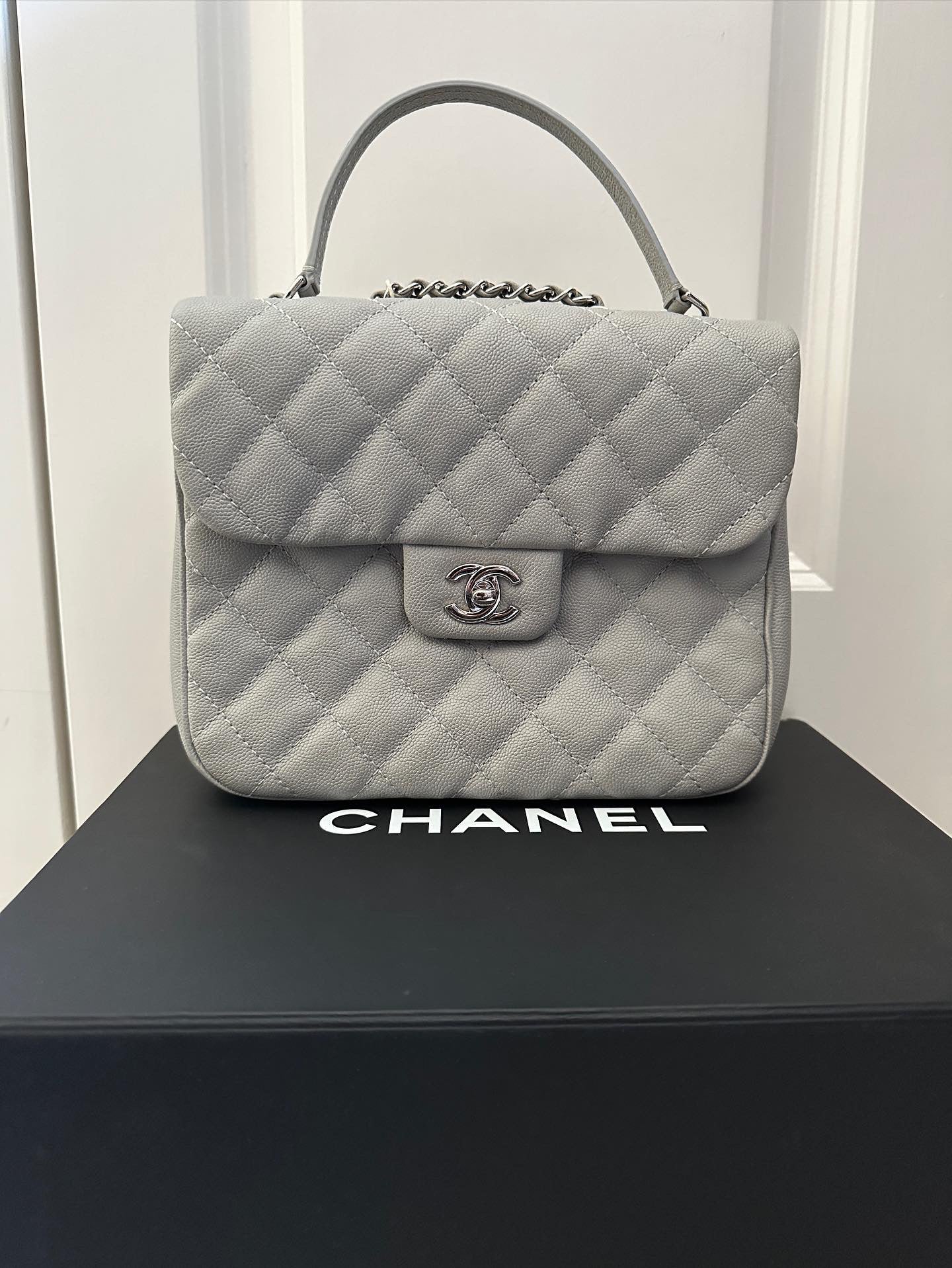 Chanel flap cheap bag grey