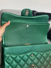 Load image into Gallery viewer, Chanel series 25 18S 2018 Spring/Summer Collection Pearly Emerald Green Caviar Champagne GHW Jumbo Timeless Classic Double Flap Bag
