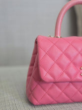 Load image into Gallery viewer, Chanel series 31 21P 2021 Pre Spring/Summer Collection Pink Caviar Coco Handle Flap Bag with Top Handle and Detachable Strap size Small
