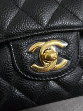 Load image into Gallery viewer, Chanel series 19 2014 Black Caviar GHW Medium ML Timeless Classic Double Flap Bag
