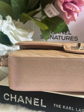 Load image into Gallery viewer, Chanel series 24 17B 2017 Fall/Winter collection Rose Gold Chevron Caviar Medium ML Timeless Classic Double Flap Bag with SHW
