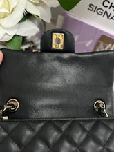 Load image into Gallery viewer, Chanel series 24 17B 2017 Fall/Winter Collection Black caviar LGHW Mini Rectangular Flap Bag with Burgundy Leather lining
