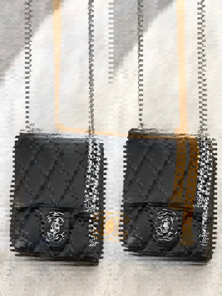 Chanel 22P Black Lambskin GHW Square mini flap bag