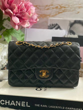 Load image into Gallery viewer, Chanel series 1 (circa 1989-1991) Black Lambskin 24K GHW Small Classic Double Flap Vintage Bag
