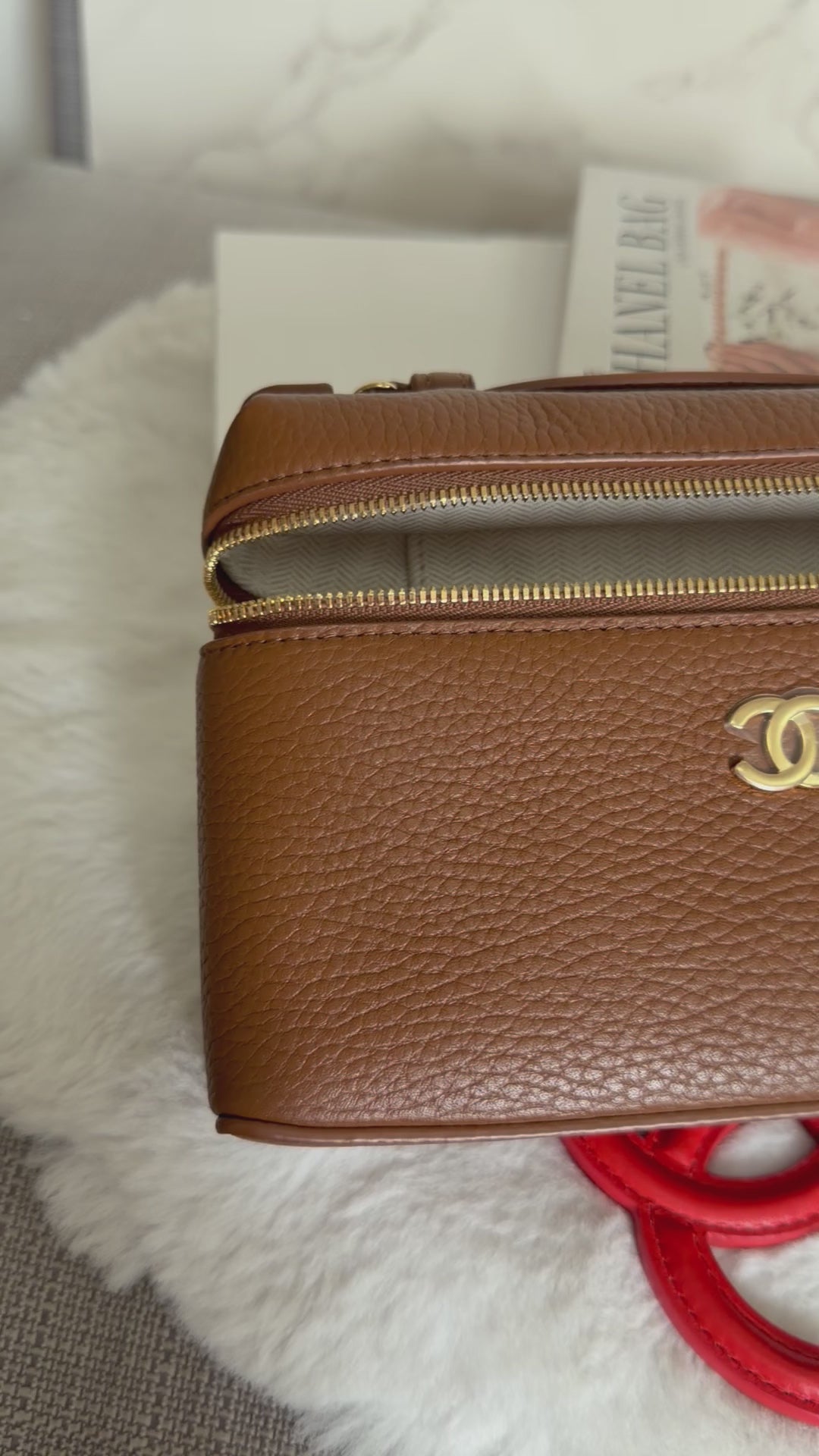 CHANEL Brown Gold Caviar LP Long Vanity SMALL 19 cms LGHW 2026