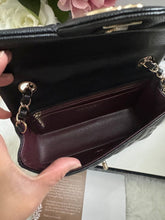 Load image into Gallery viewer, Chanel series 24 17B 2017 Fall/Winter Collection Black caviar LGHW Mini Rectangular Flap Bag with Burgundy Leather lining
