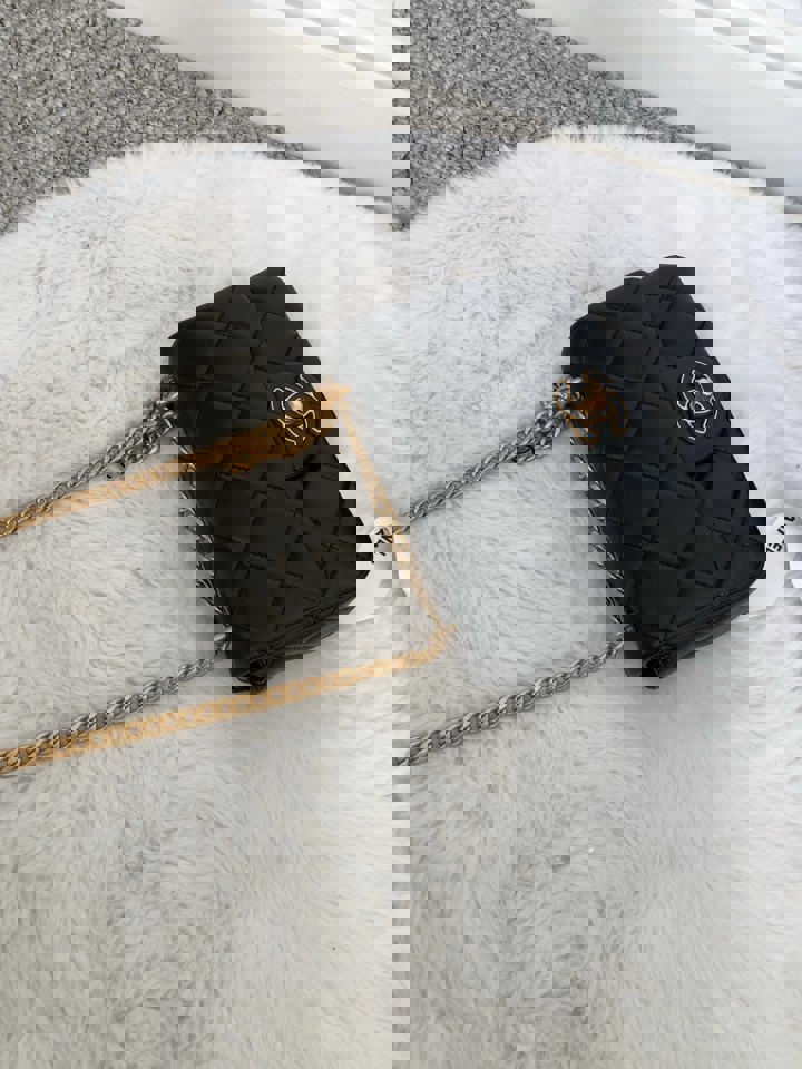 Chanel 22P Black Lambskin GHW Square mini flap bag