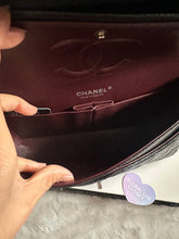 Load image into Gallery viewer, Chanel Series 18 (2014) Black caviar Silver hardware Medium ML Timeless Classic Double Flap Bag
