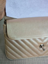 Load image into Gallery viewer, CHANEL 17B 2017 Rose Gold Caviar Chevron Medium Classic Double Flap Bag SHW

