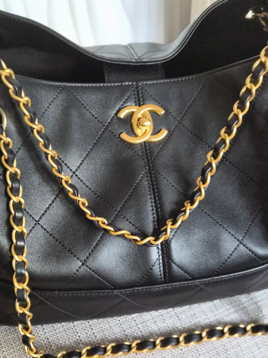 CHANEL 25A collection 2025 Black All Leather Calf skin Hobo Bag size Small