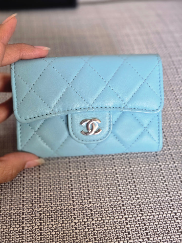 Chanel series 31 21S collection Bright Blue Lambskin SHW Flap Card Holder