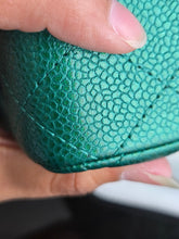 Load image into Gallery viewer, Chanel series 25 2018 18S collection Pearly Emerald Green Caviar LGHW Medium ML timeless Classic double flap bag

