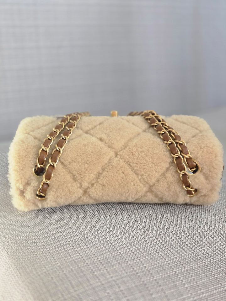Chanel 24K 2024 Fall/Winter Collection Beige Brown Teddy Shearling MEDIUM flap Bag with Aged GHW