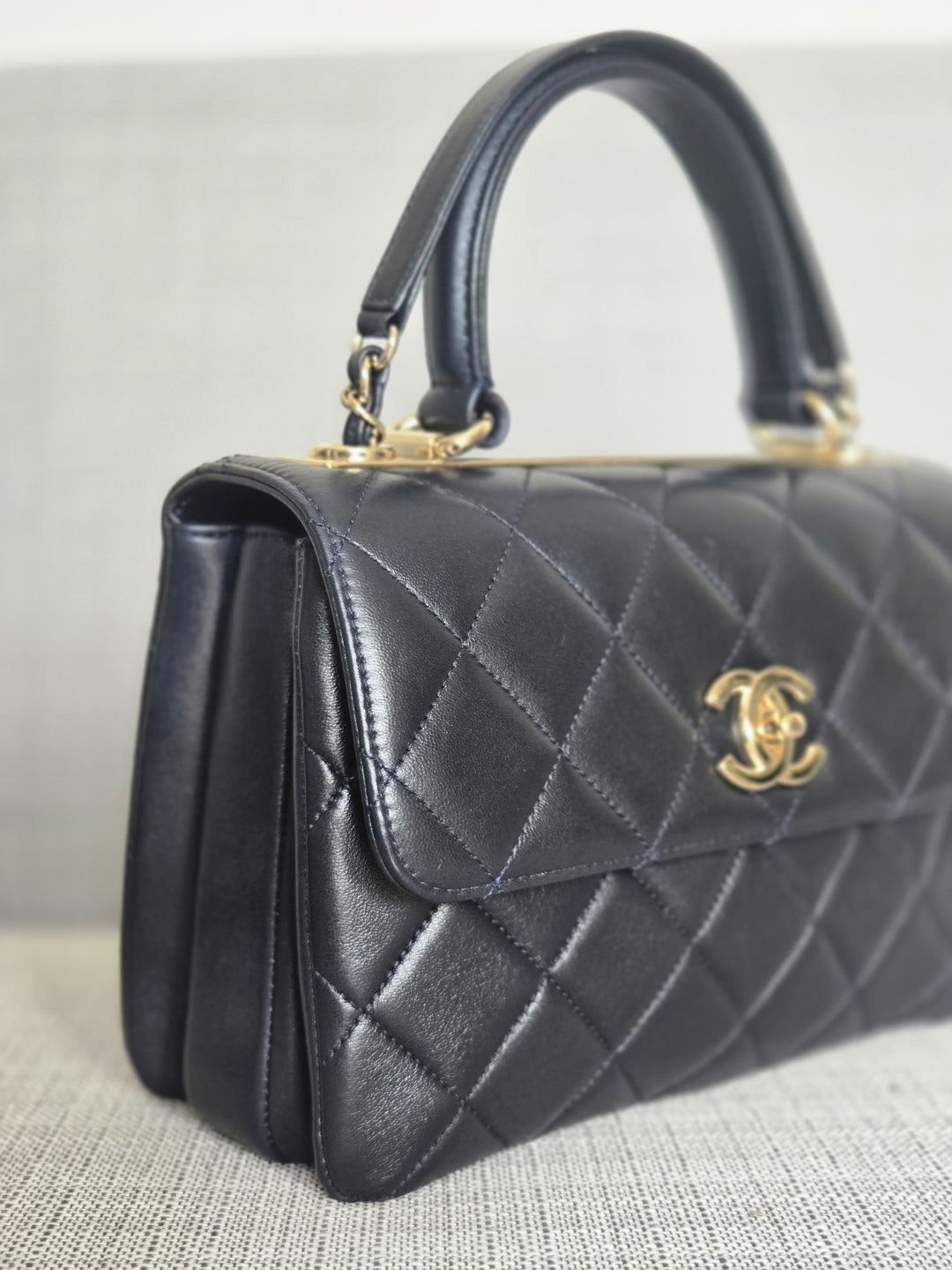 Chanel series 28 2019 Navy Lambskin Champagne GHW Trendy CC Flap Bag size Small with Detachable Strap