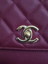 Load image into Gallery viewer, Chanel series 28 2019 19B Collection Burgundy Caviar Business Affinity Flap Bag with Champagne GHW size Medium (8.5 inches/23 cms)
