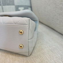 Load image into Gallery viewer, CHANEL 18P series 29 Light Grey Caviar LGHW Coco Handle Size Small with Detachable Shoulder strap
