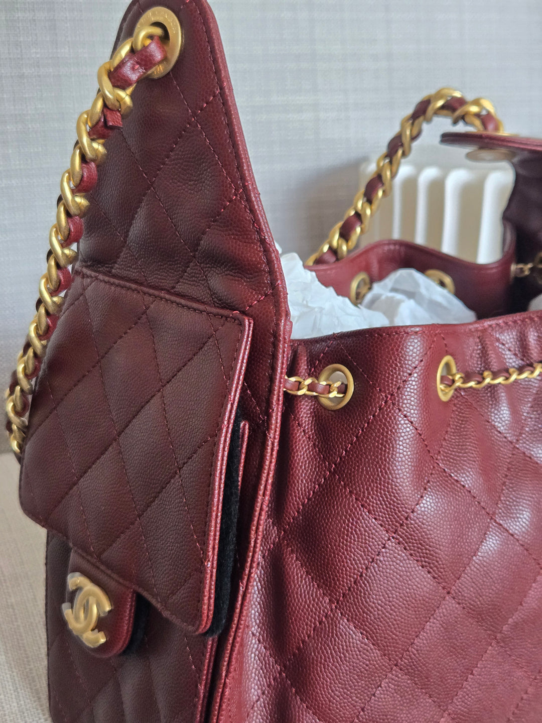 CHANEL 25 size SMALL from 25A 2025 Metiers d'art Collection BURGUNDY caviar aged GHW Hobo Bag