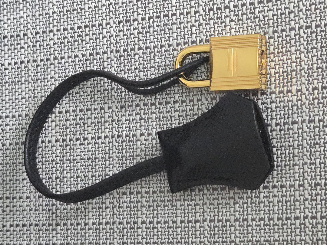 Hermes Noir/Black Epsom Leather GHW Kelly 28 stamp N 2010