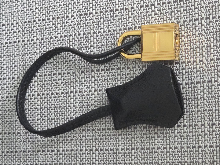Hermes Noir/Black Epsom Leather GHW Kelly 28 stamp N 2010