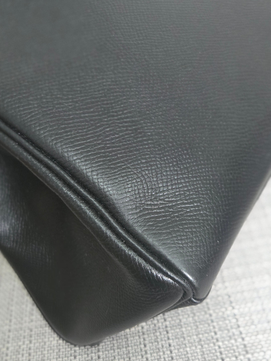 Hermes Noir/Black Epsom Leather GHW Kelly 28 stamp N 2010