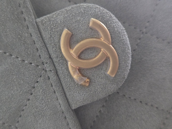 CHANEL 25C collection 2024/2025 cruise collection Khaki Suede Aged GHW 25 Hobo Bag size Medium