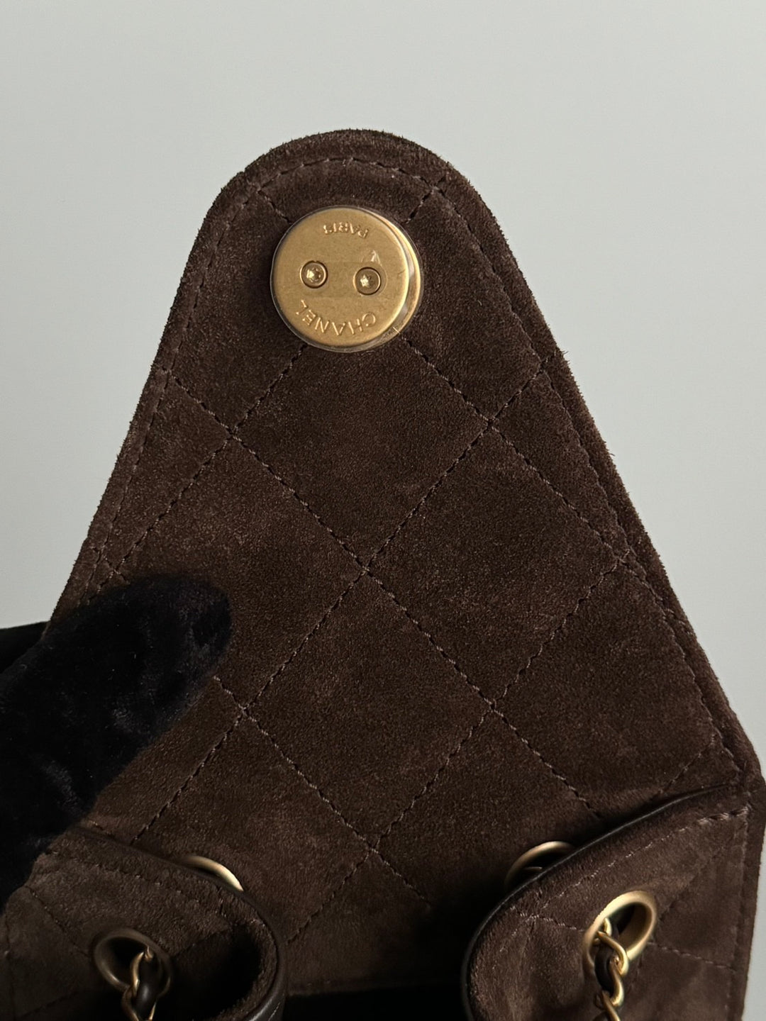 CHANEL 26C 2025/2026 Brown Suede Leather Aged GHW 25 Hobo Bag size Small