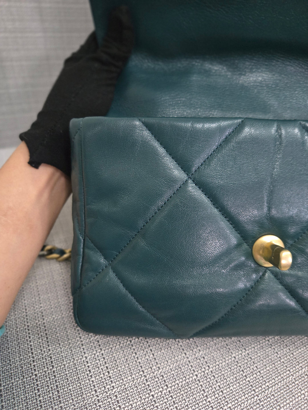 Chanel 19 size Small 26 cms series  Fall/Winter Collection Dark Green/Teal Goatskin Mixed hardware flap bag