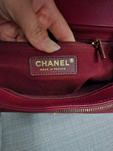 Load image into Gallery viewer, Chanel series 28 2019 19B Collection Burgundy Caviar Business Affinity Flap Bag with Champagne GHW size Medium (8.5 inches/23 cms)
