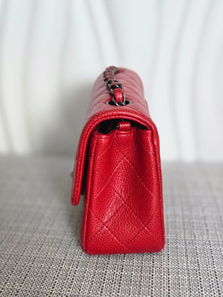CHANEL series 21 15B collection Red lipstick caviar Ruthenium Hardware Mini Rectangular Flap Bag 2015 15B collection