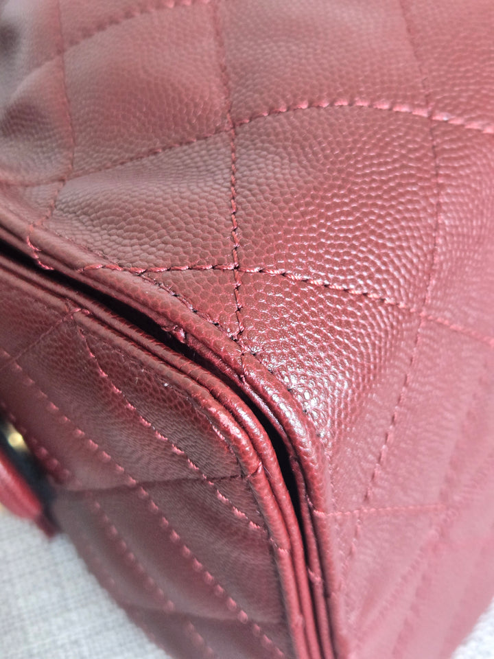 CHANEL 25 size SMALL from 25A 2025 Metiers d'art Collection BURGUNDY caviar aged GHW Hobo Bag