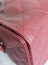 Load image into Gallery viewer, CHANEL 25 Size SMALL 25A 2025 Metiers d&#39;art Collection BURGUNDY caviar aged GHW Hobo Bag
