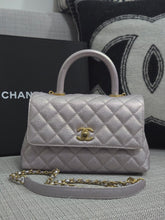 Load image into Gallery viewer, Chanel 22P 2022 Pre Spring/Summer Collection Iridescent Pink Caviar GHW Coco Handle Flap Bag size Small with Detachable Shoulder strap
