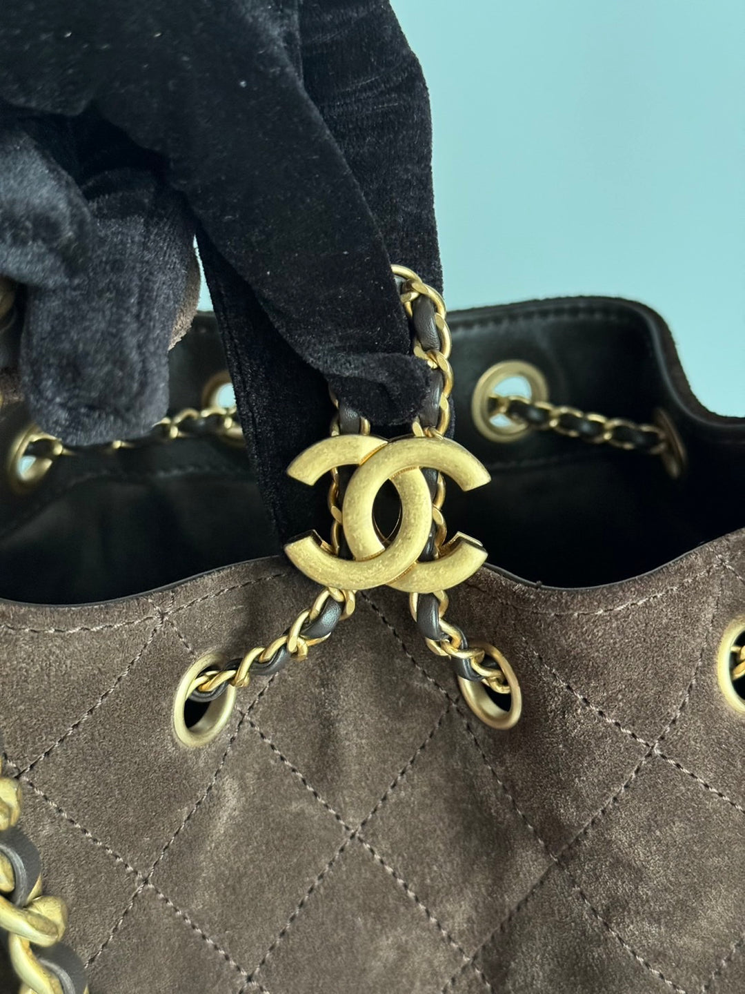 CHANEL 26C 2025/2026 Brown Suede Leather Aged GHW 25 Hobo Bag size Small